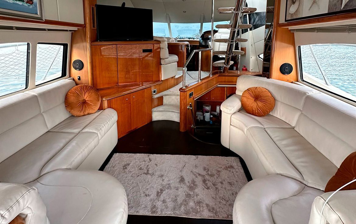 Kemer Yacht Rental 18m Sunseeker Manhattan 56